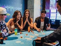 Pengguna mobile membuka Keno di betnation